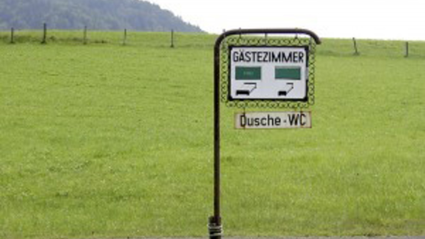 »Zimmer frei. Tirol – Tourismus – Typographie«