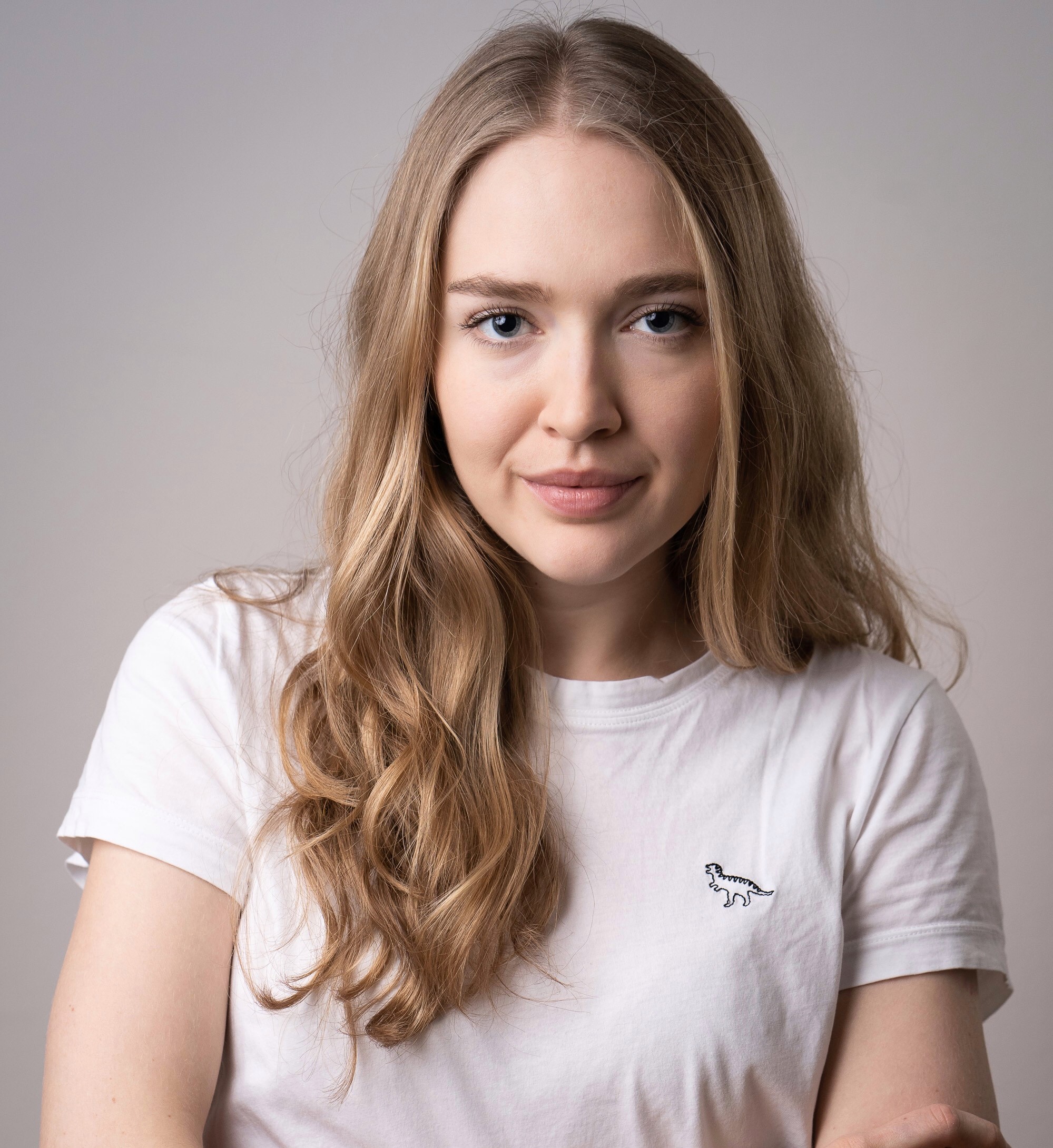 Ambra Schuster, Porträt